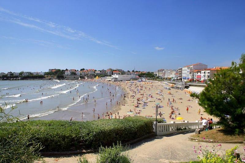 Royan - Pleine Vue Mer Pour Cet Appartement Classe 2 Etoiles - Les Tamaris Exteriör bild