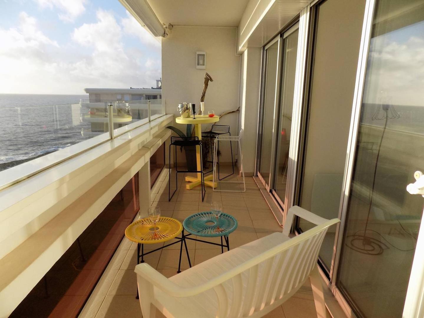Royan - Pleine Vue Mer Pour Cet Appartement Classe 2 Etoiles - Les Tamaris Exteriör bild